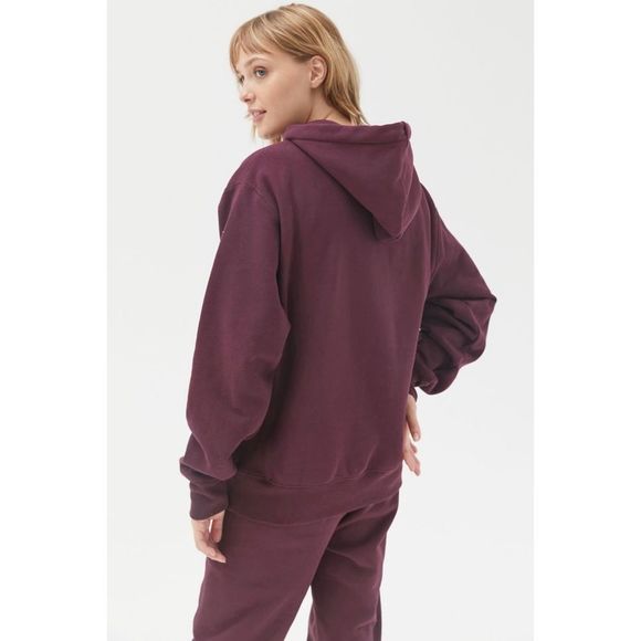 Urban Outfitters x Champion UO Exclusive Reverse Weave Hoodie & Jogger Pant Set - Picture 5 of 15